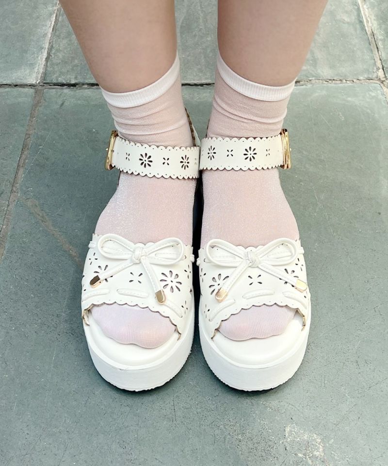 フィント F i.n.t レース風カットワーク厚底サンダル （OFF WHITE） OFF WHITE