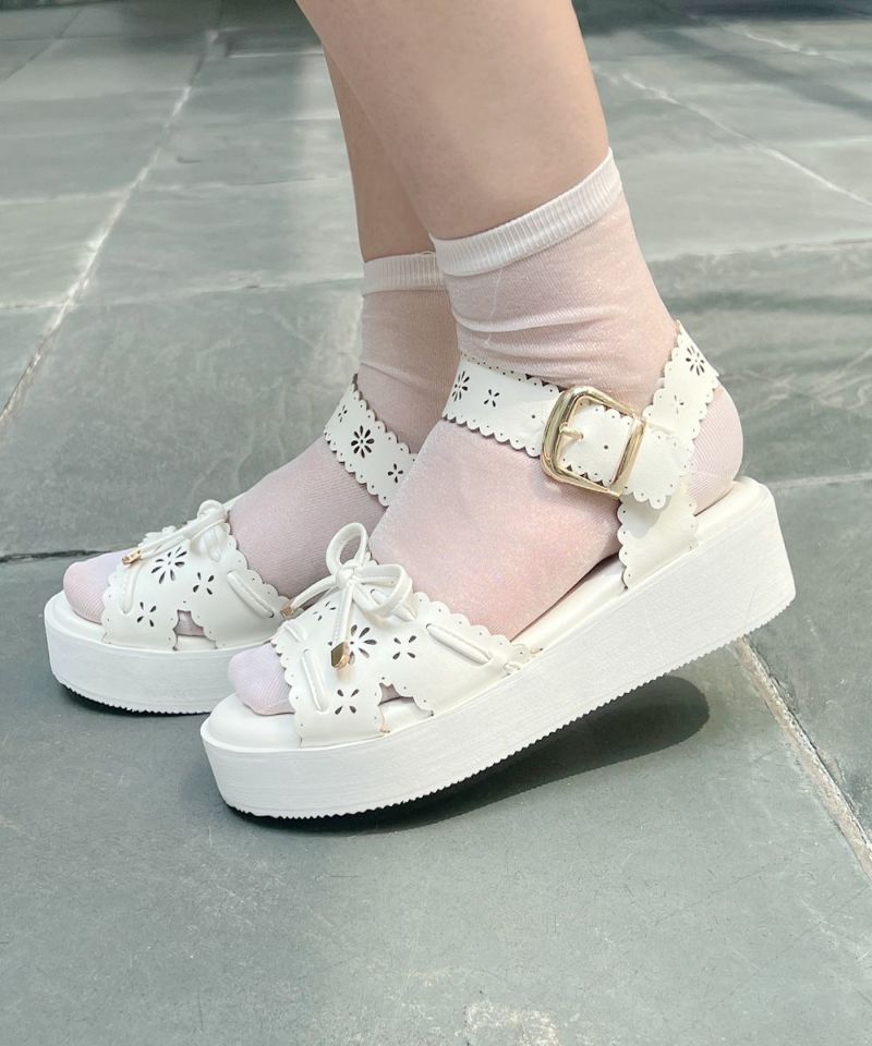 フィント F i.n.t レース風カットワーク厚底サンダル （OFF WHITE） OFF WHITE