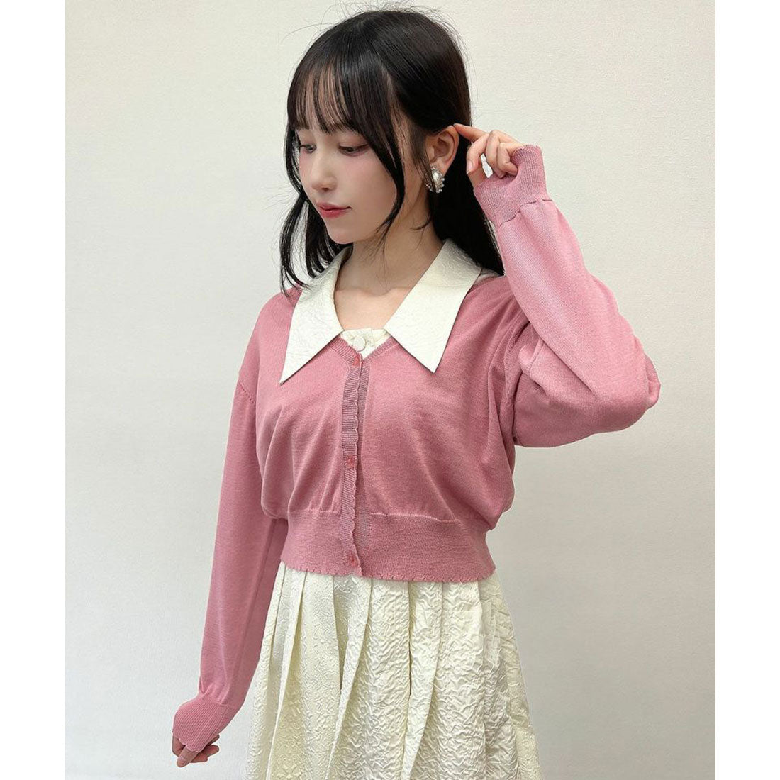フィント F i.n.t 【洗える/洗濯機洗い可/UV加工/5色展開】シアーフラワー釦UVカットニットカーディガン/F&A （OFF WHITE） PINK