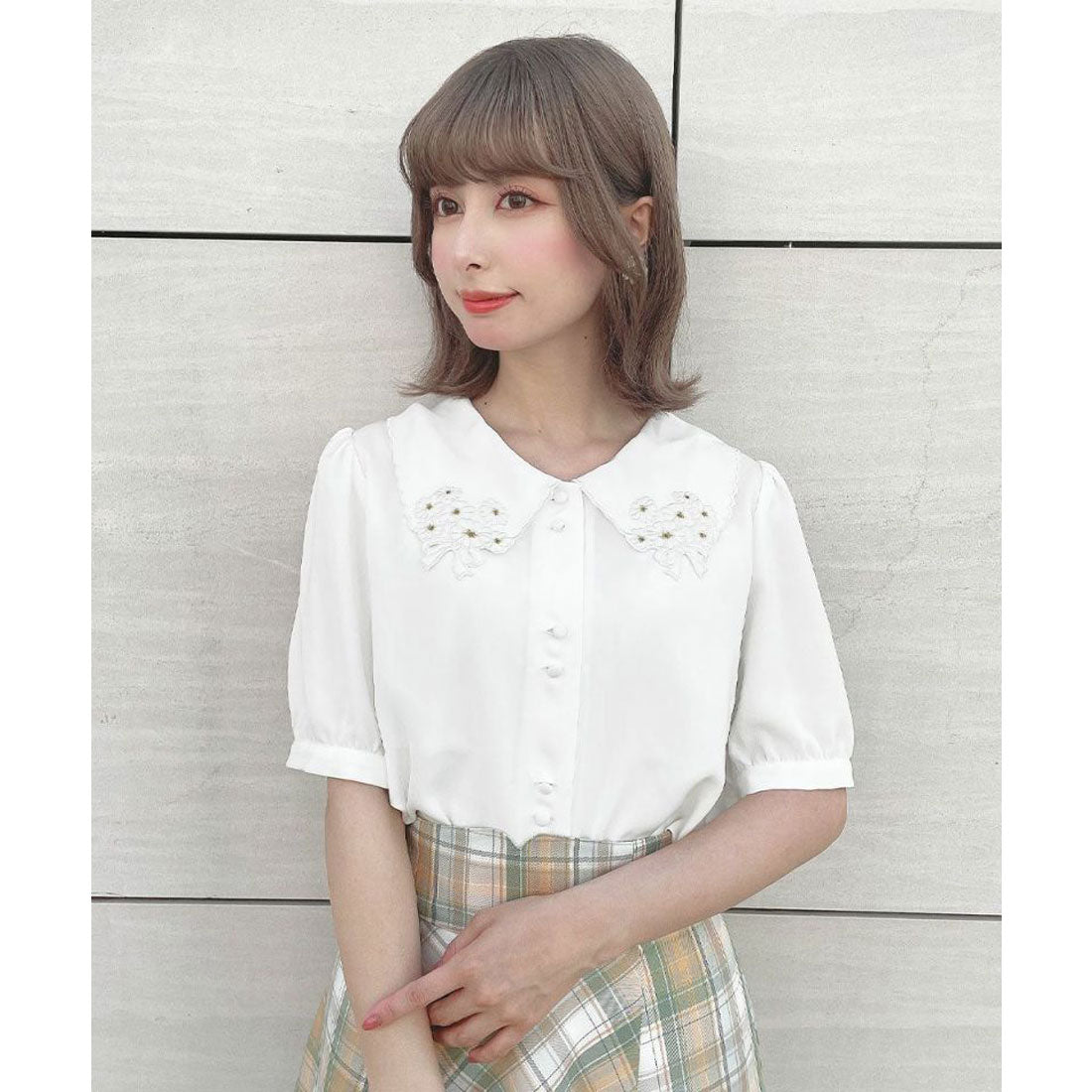 フィント F i.n.t 【洗える】ミニブーケ刺繍カットワーク半袖ブラウス （OFF WHITE） OFF WHITE