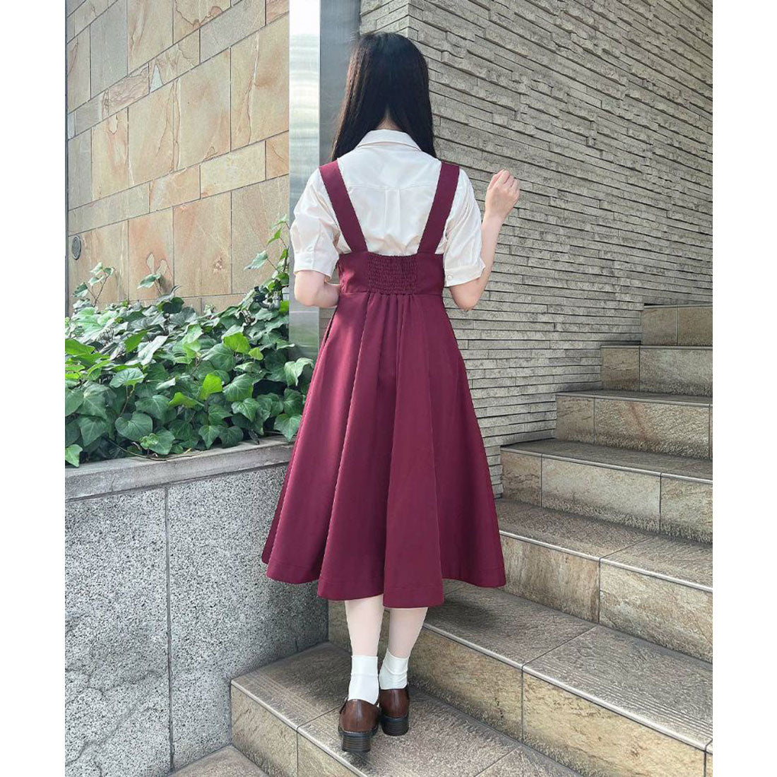 フィント F i.n.t チェーンビット使いディープVネックジャンパースカート （BORDEAUX） BORDEAUX
