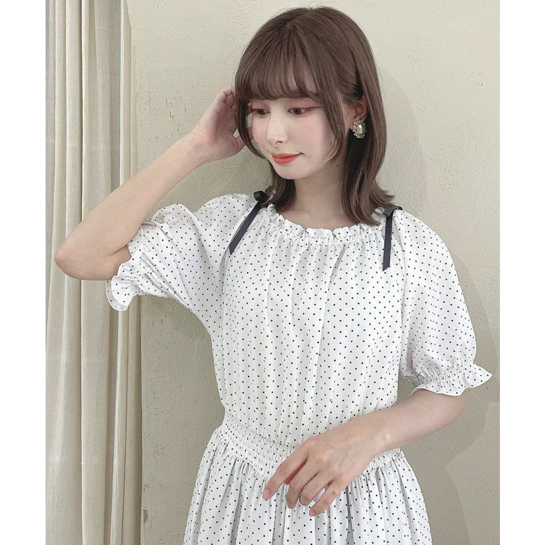 フィント F i.n.t 【洗える】ドット柄オフショルワンピース （OFF×BK） OFF×BK