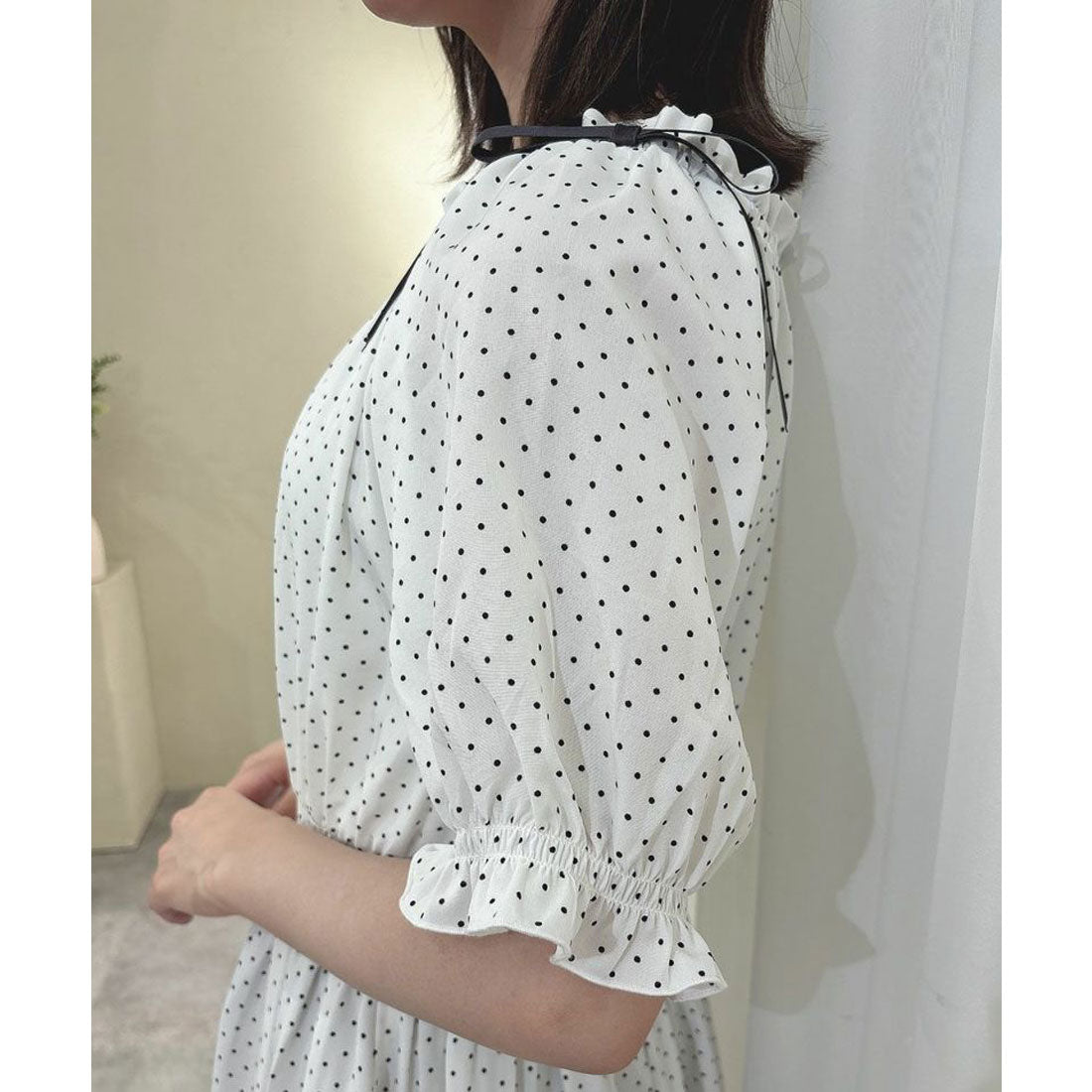 フィント F i.n.t 【洗える】ドット柄オフショルワンピース （OFF×BK） OFF×BK