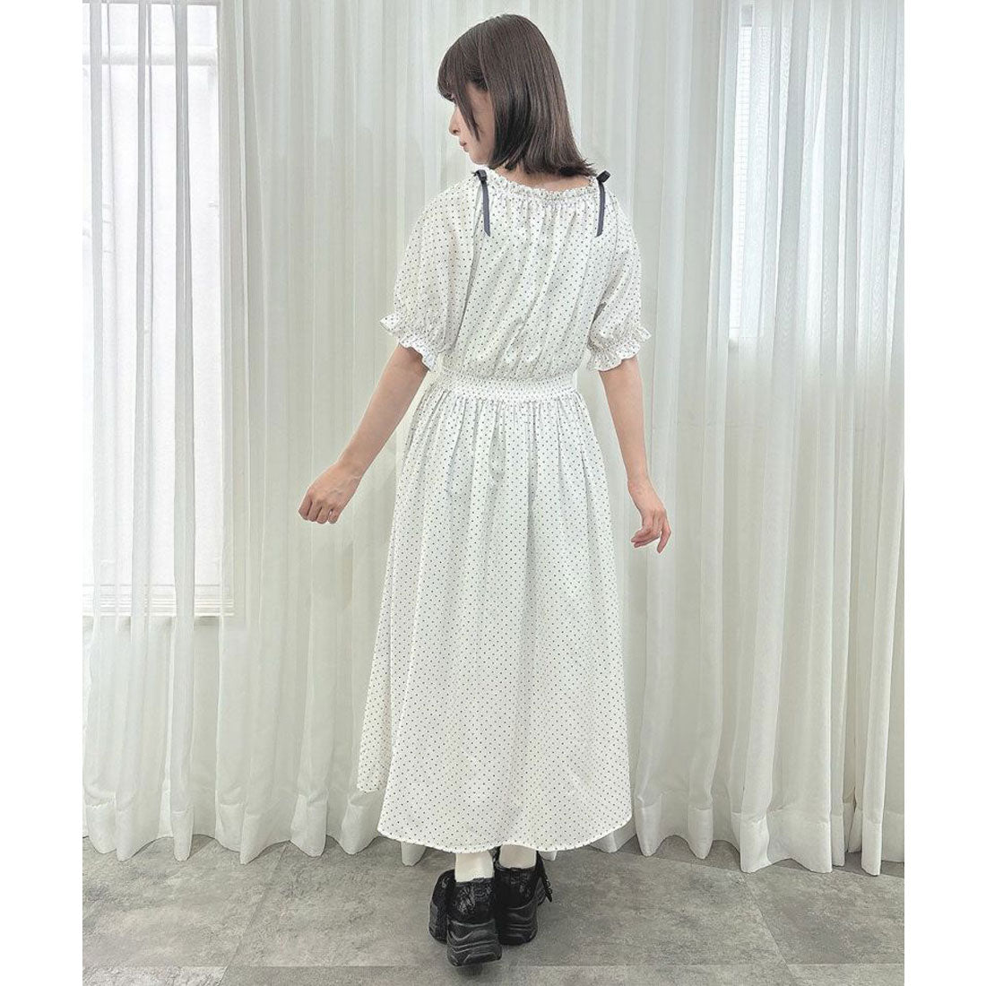 フィント F i.n.t 【洗える】ドット柄オフショルワンピース （OFF×BK） OFF×BK