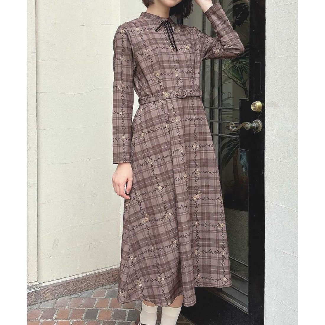フィント F i.n.t 【洗える・2WAY】プチフラワーチェック柄ケープ付きワンピース （BROWN×YE） BROWN×YE