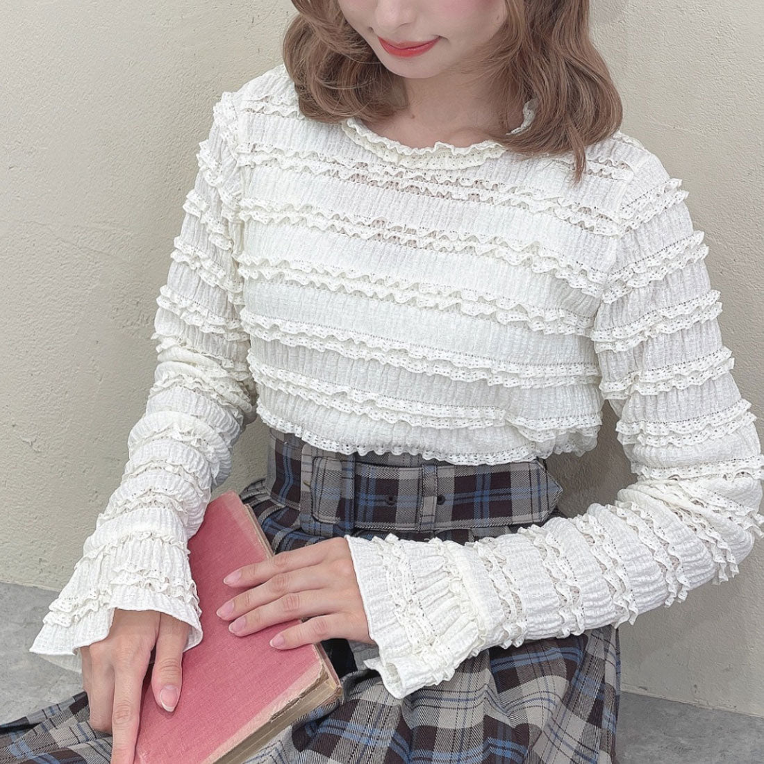 フィント F i.n.t 【洗える】カットフリルフレアースリーブトップス （OFF WHITE） OFF WHITE