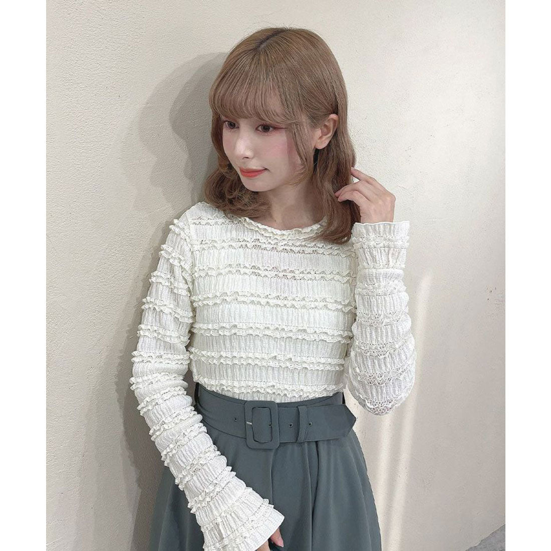 フィント F i.n.t 【洗える】カットフリルフレアースリーブトップス （OFF WHITE） OFF WHITE