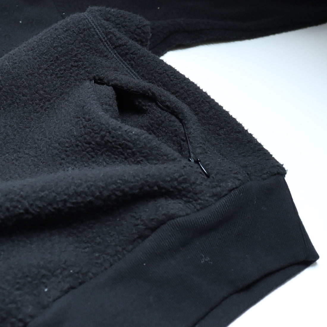フォレストマウンテニアリング Forrest Mountaineering 【Forrest Mountaineering/フォレスト マウンテニアリング】ボアプルオーバー （BLACK） BLACK
