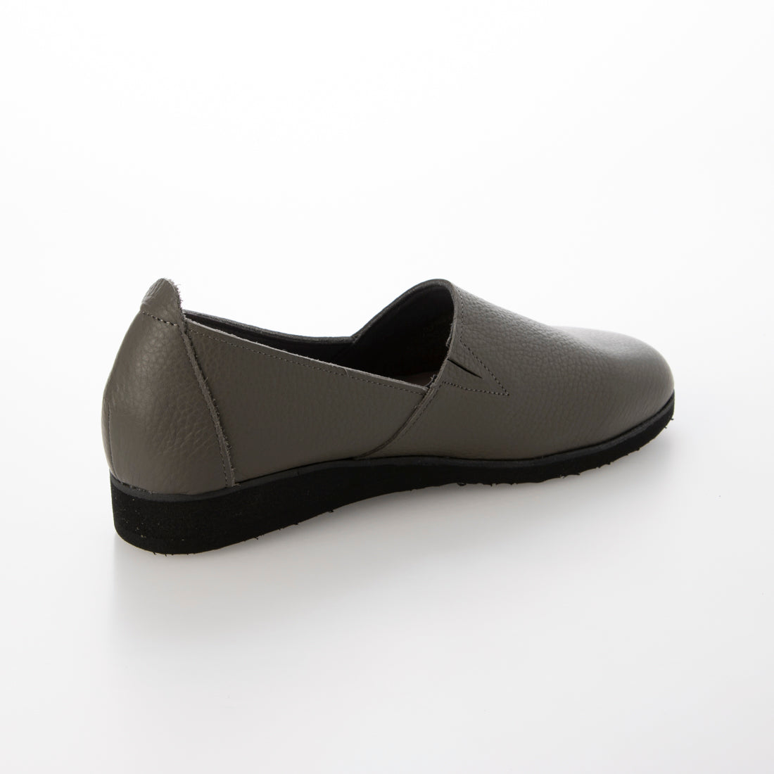 Figurino L-Cut Slip-On