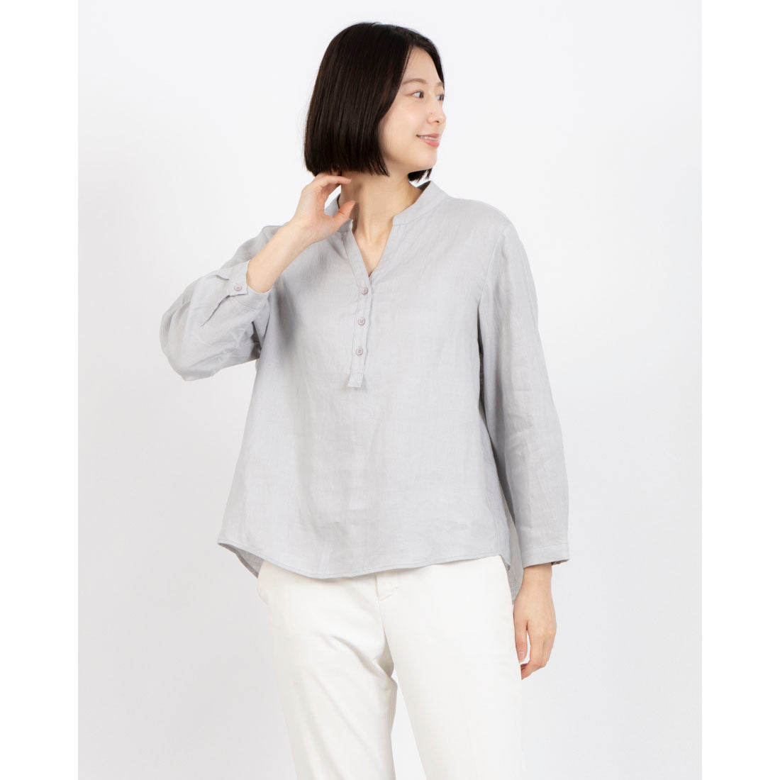 フォーリン アンド コー fall-in&co 今頼れる「私の新定番」洗練スキッパーシャ長袖 リネンシャツ 明るい灰色220401-3 （明るい灰色） 明るい灰色