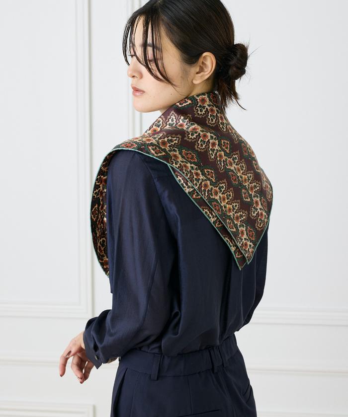 フェイバリット スキナモノ FAVORITE SUKINAMONO Small Classical Dara Scarf スカーフ《Tapis Noir》 （ブラウン） ブラウン