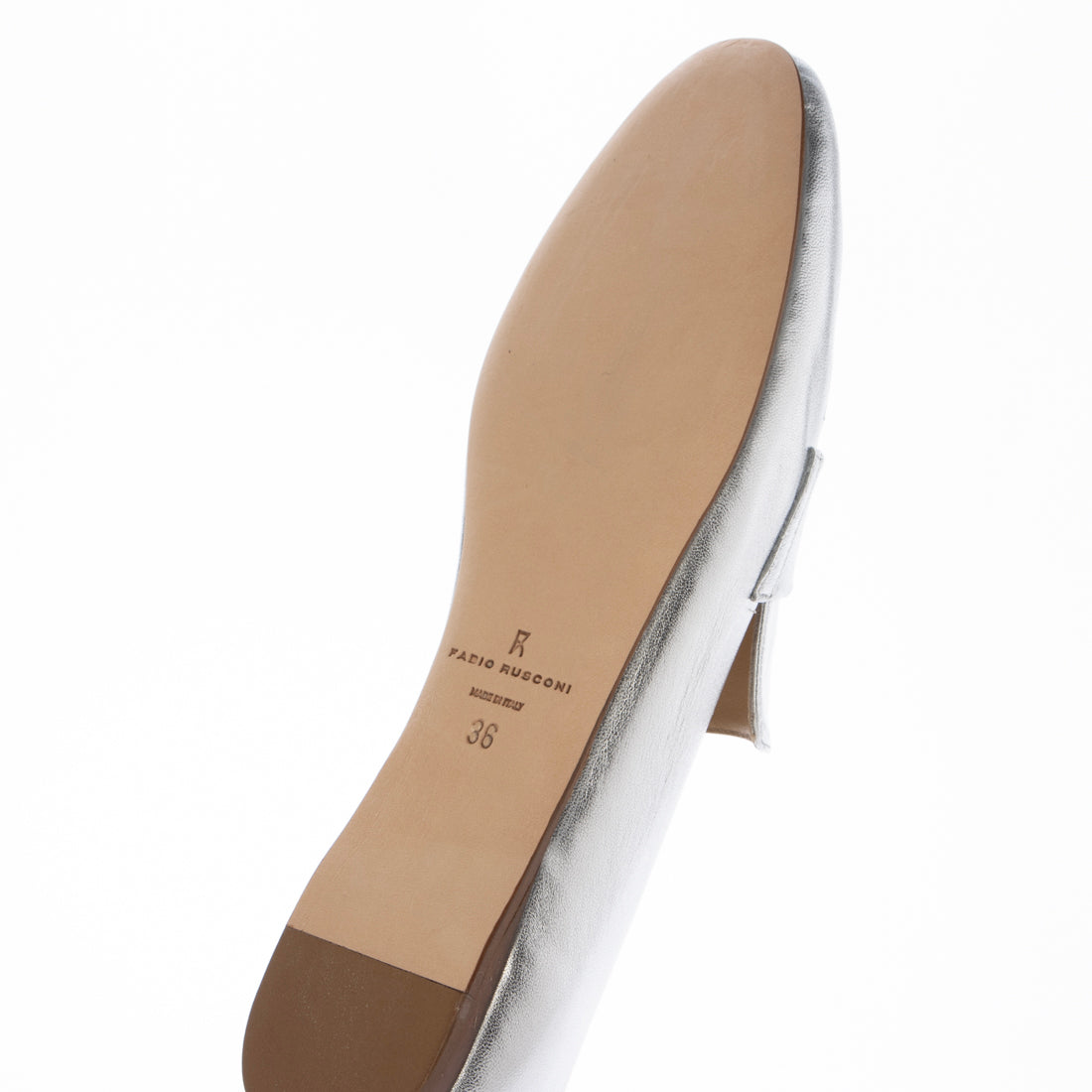 ファビオルスコーニ FABIO RUSCONI アーモンドトゥタッセルローファー （シルバー） シルバー