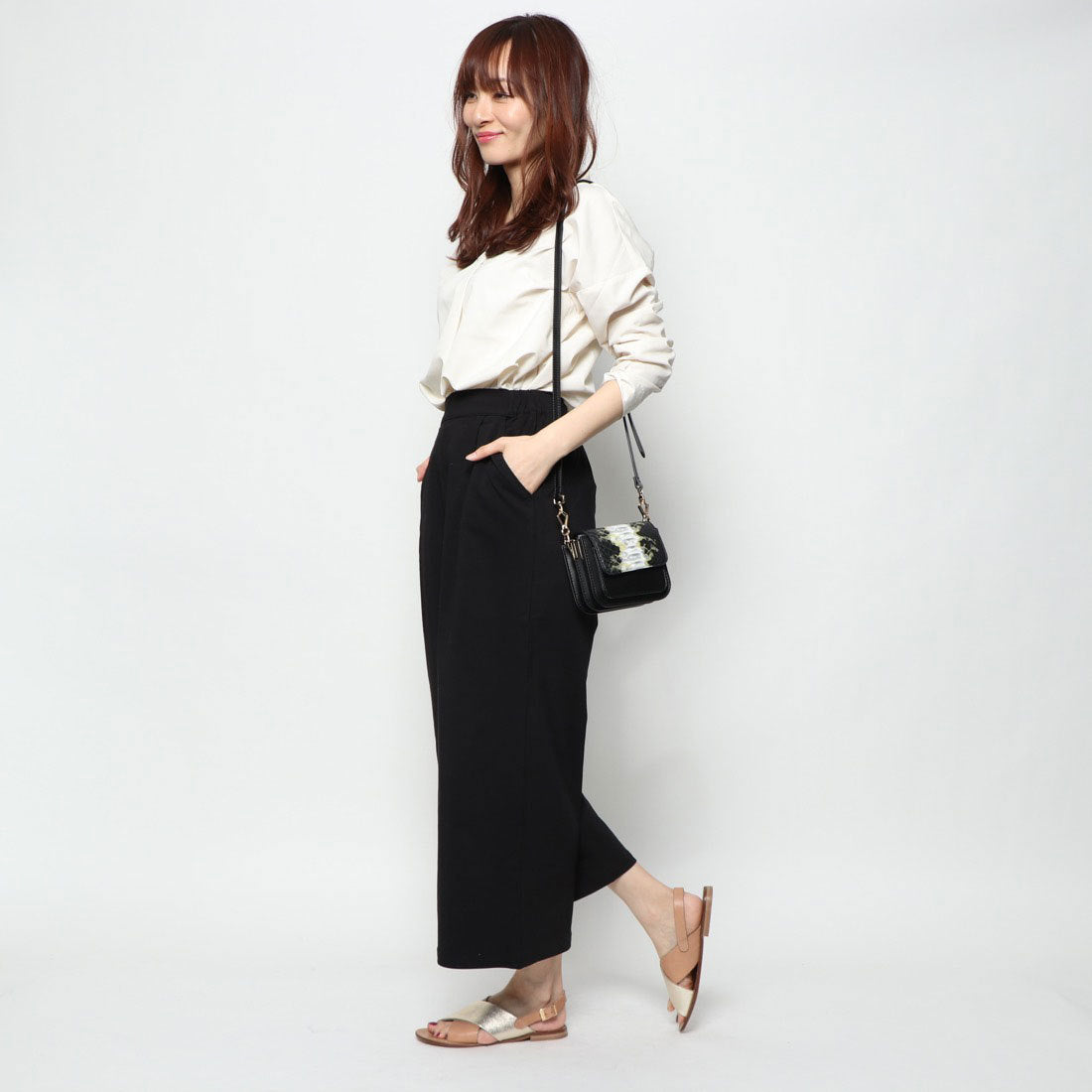 ●ファビオルスコーニ FABIO RUSCONI クロスフラットサンダル