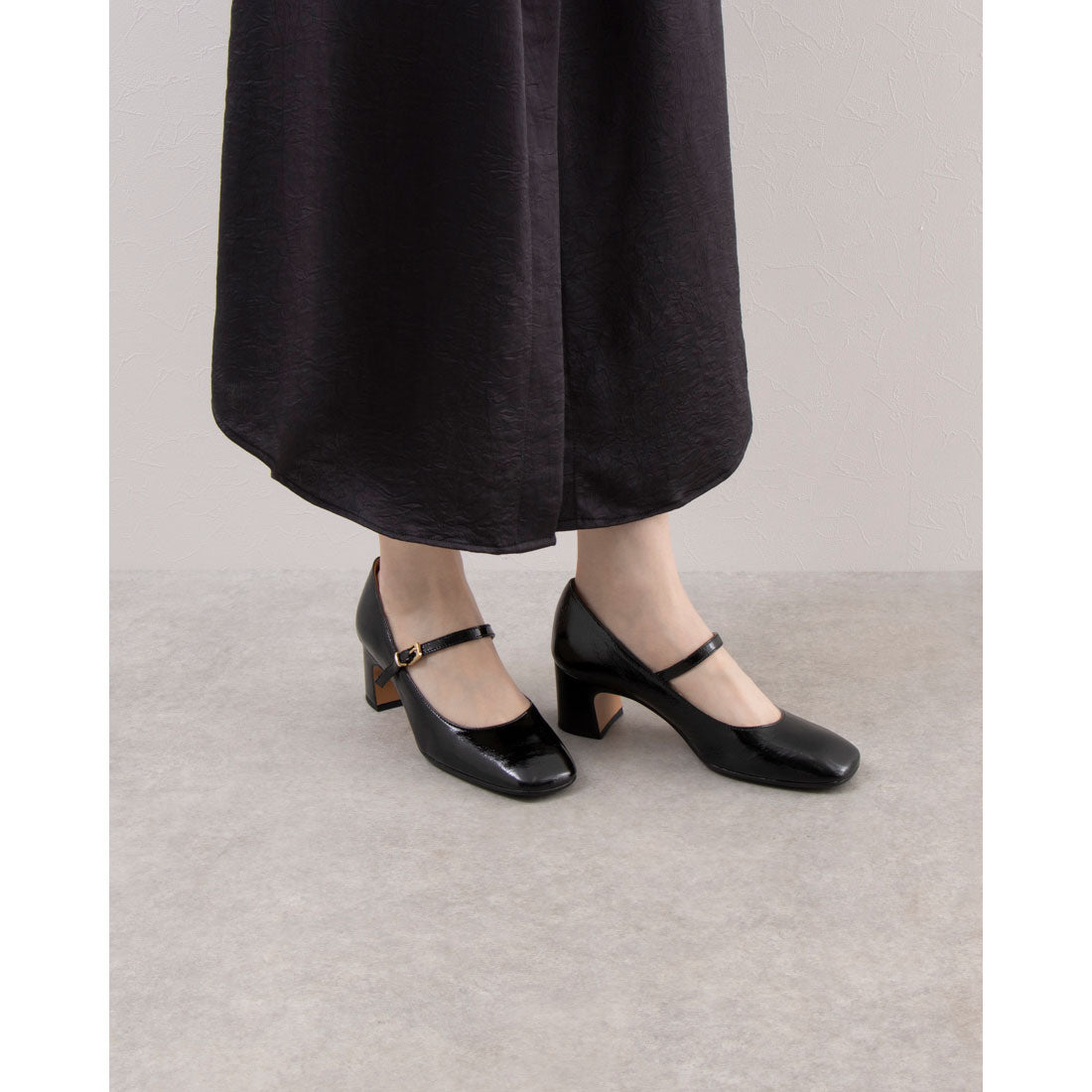 FABIO RUSCONI Square Toe Bolognese Pumps