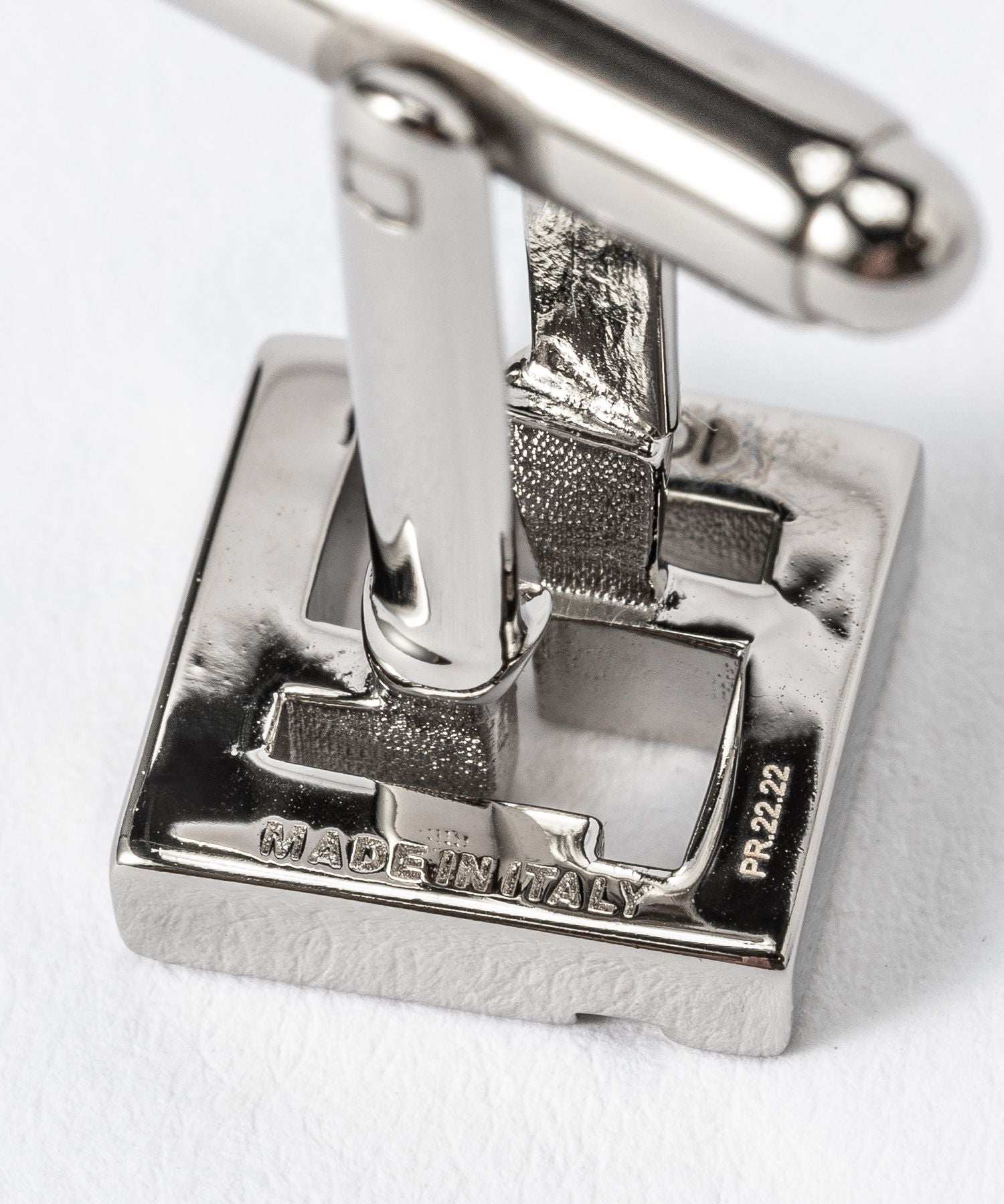 フェンディ FENDI フェンディ FENDI 7AJ601 B08 カフス メンズ アクセサリー シンプル ジュエリー カジュアル ギフト プレゼント お祝い 記念 シルバー （シルバー） シルバー