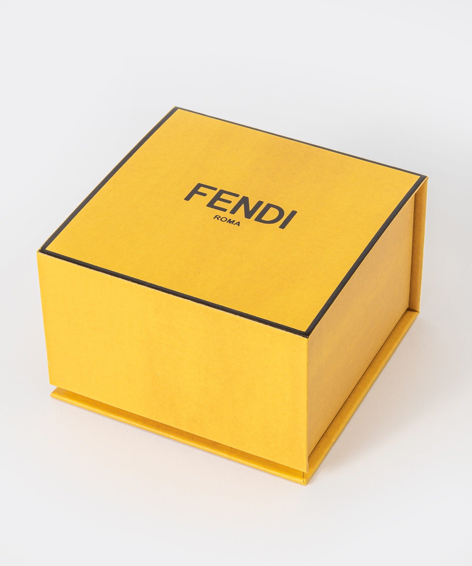 フェンディ FENDI フェンディ FENDI 7AJ601 B08 カフス メンズ アクセサリー シンプル ジュエリー カジュアル ギフト プレゼント お祝い 記念 シルバー （シルバー） シルバー