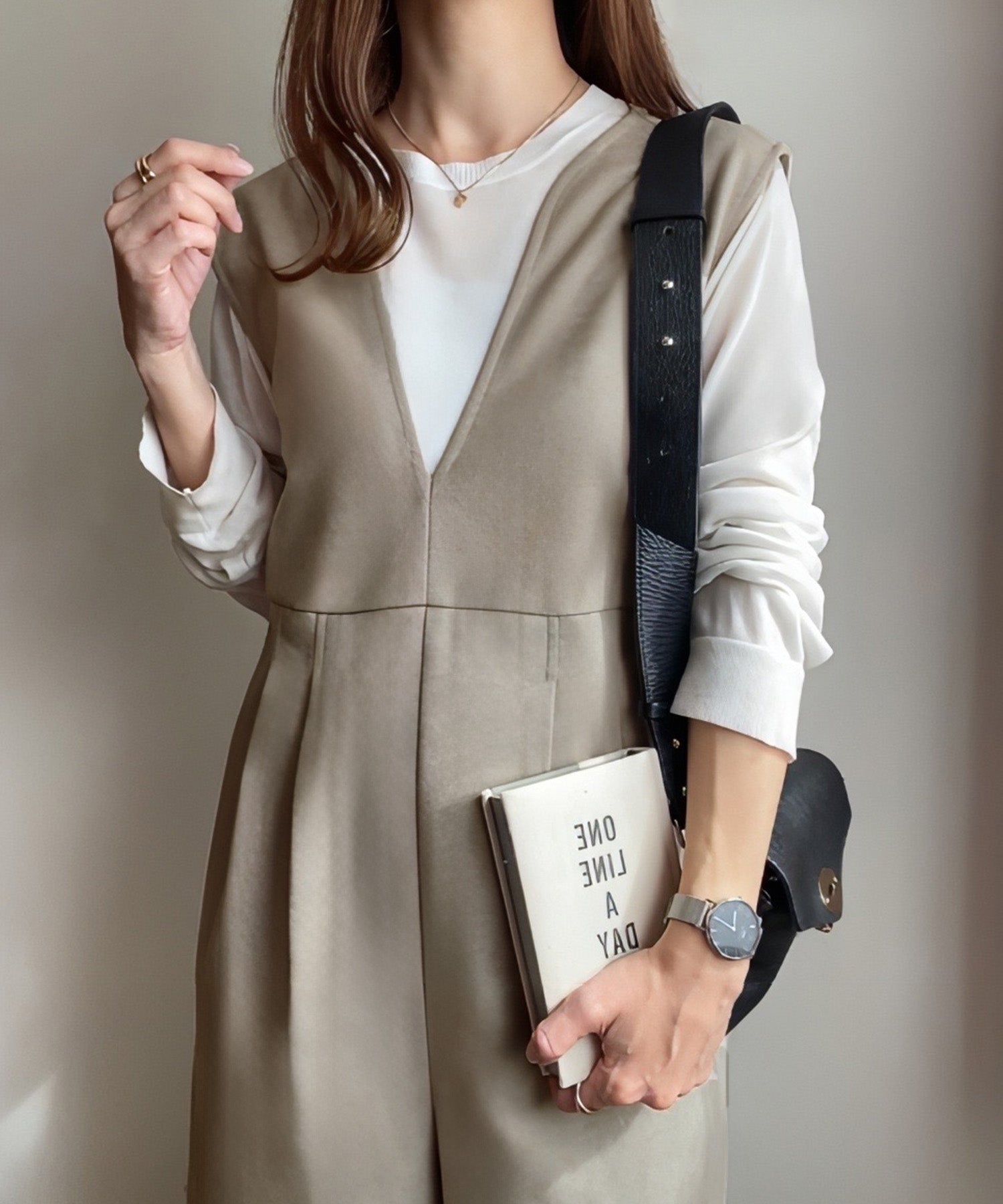 フィルー FILLOU FILLOU ウォームキーネックオールインワン,グレージュ