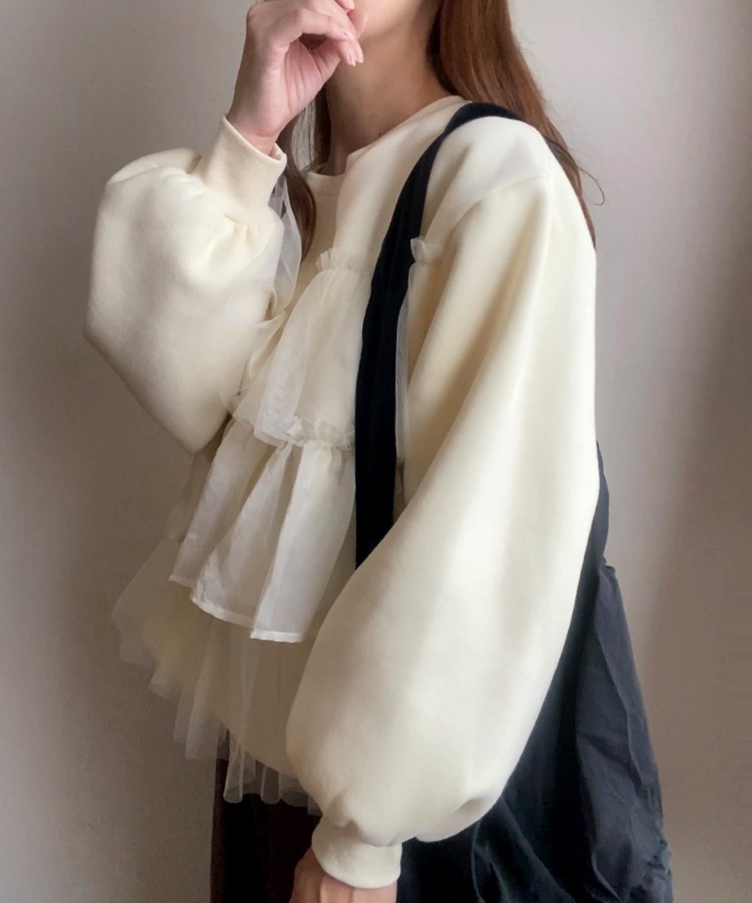 フィルー FILLOU FILLOU フリルドッキング裏起毛プルオーバー