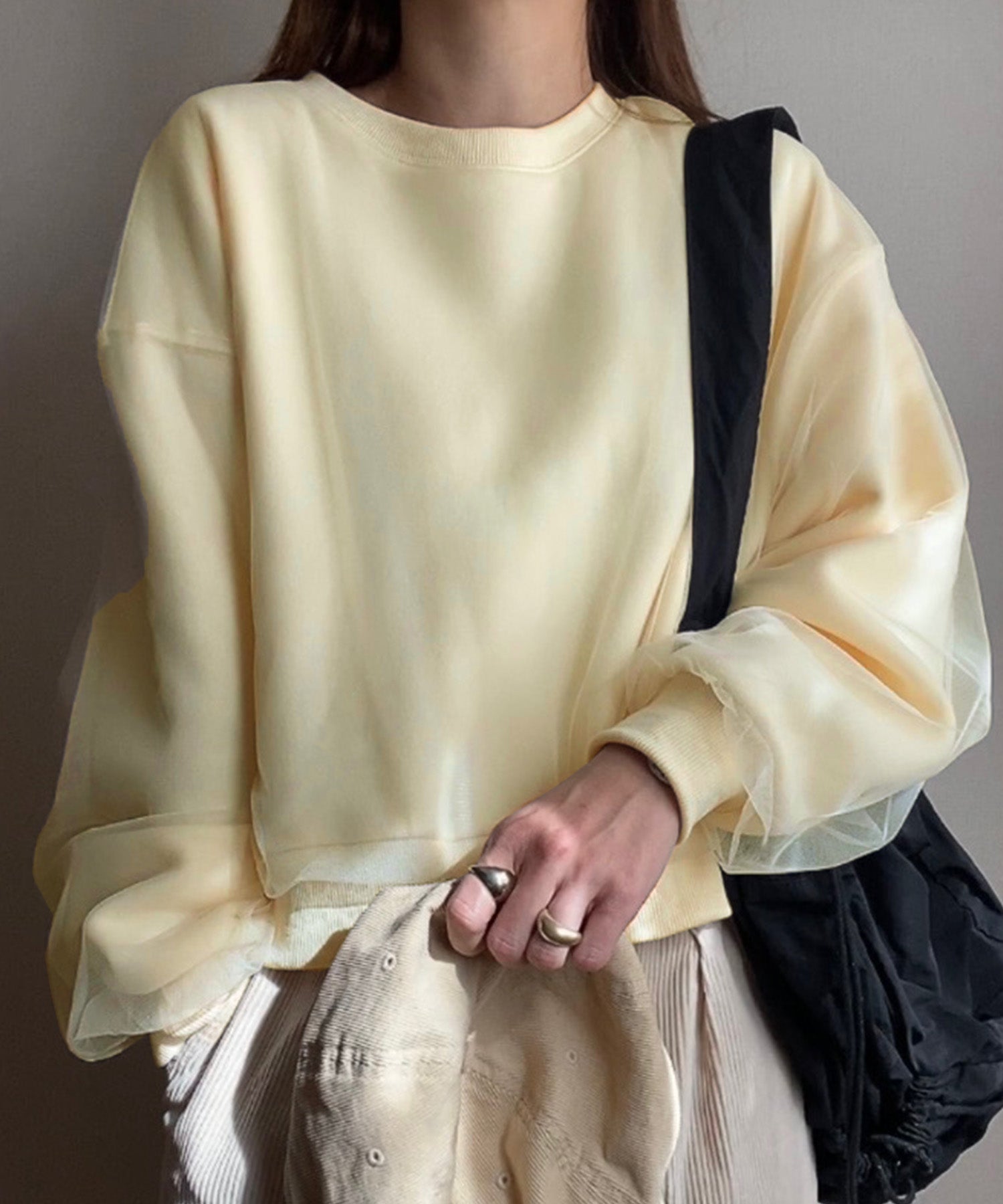 FILLU FILLOU FILLOU Tulle Layered Fleece-Lined Short Sweat Top