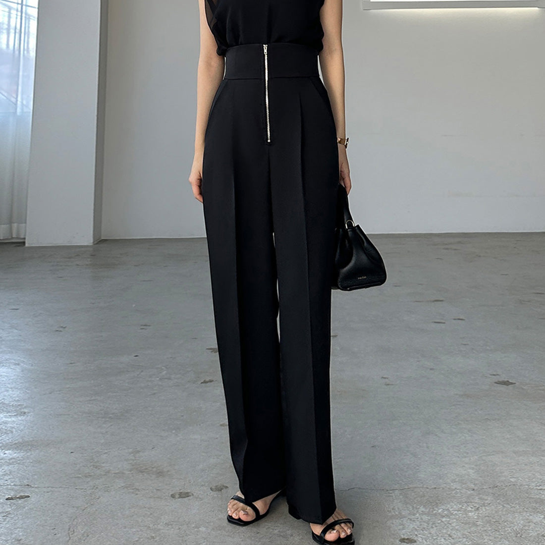 フィルー FILLOU Louere フロントジップハイウエストタックパンツ