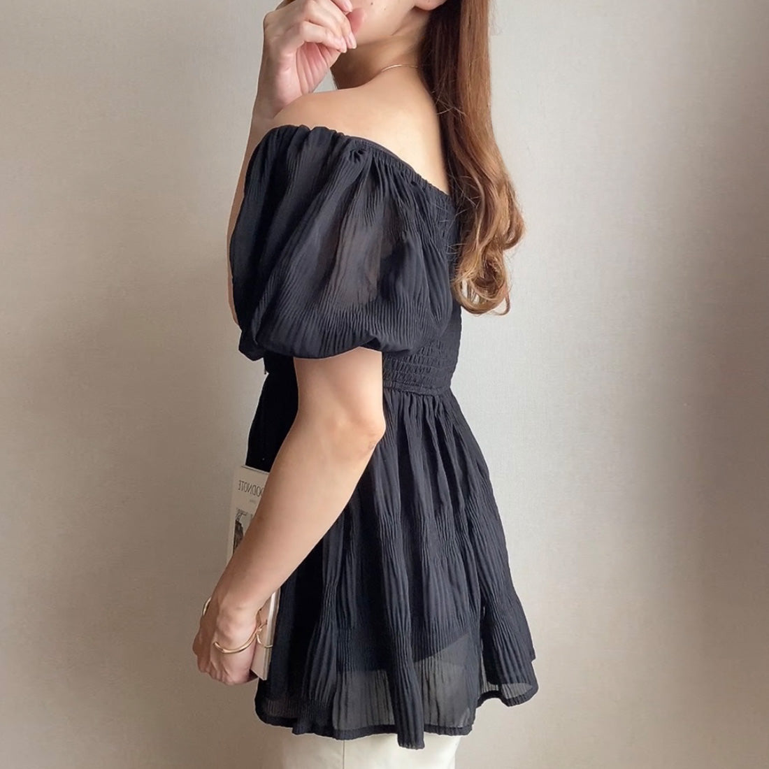 FILLU FILLOU Sheer Majolica Pleats Off-Shoulder Blouse