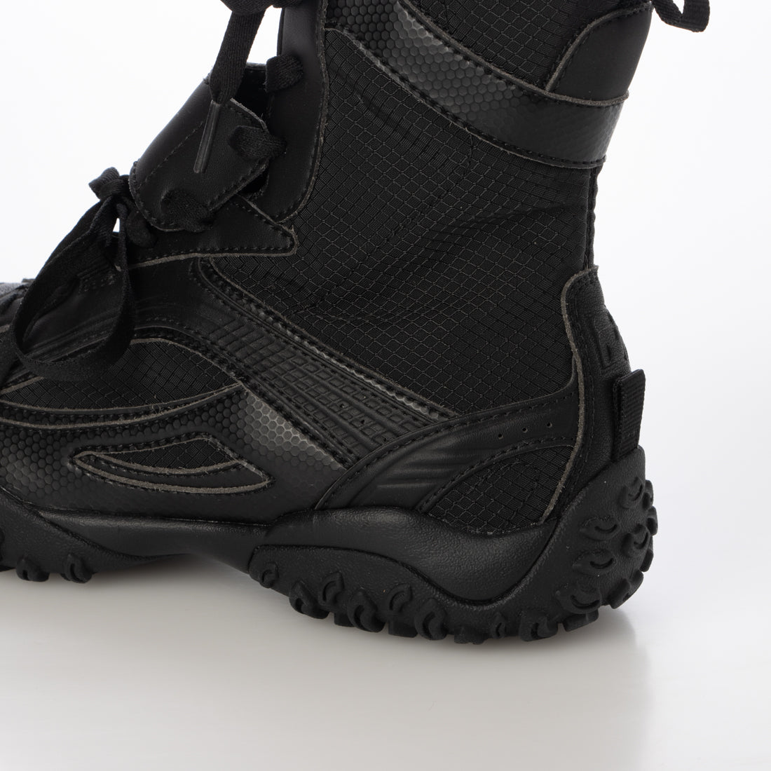 フィラ FILA FILA X OJOS ECHAPPE MID / フィラ x オホス / Black / Black / Black（ブラック） （Black / Black / Black） Black / Black / Black