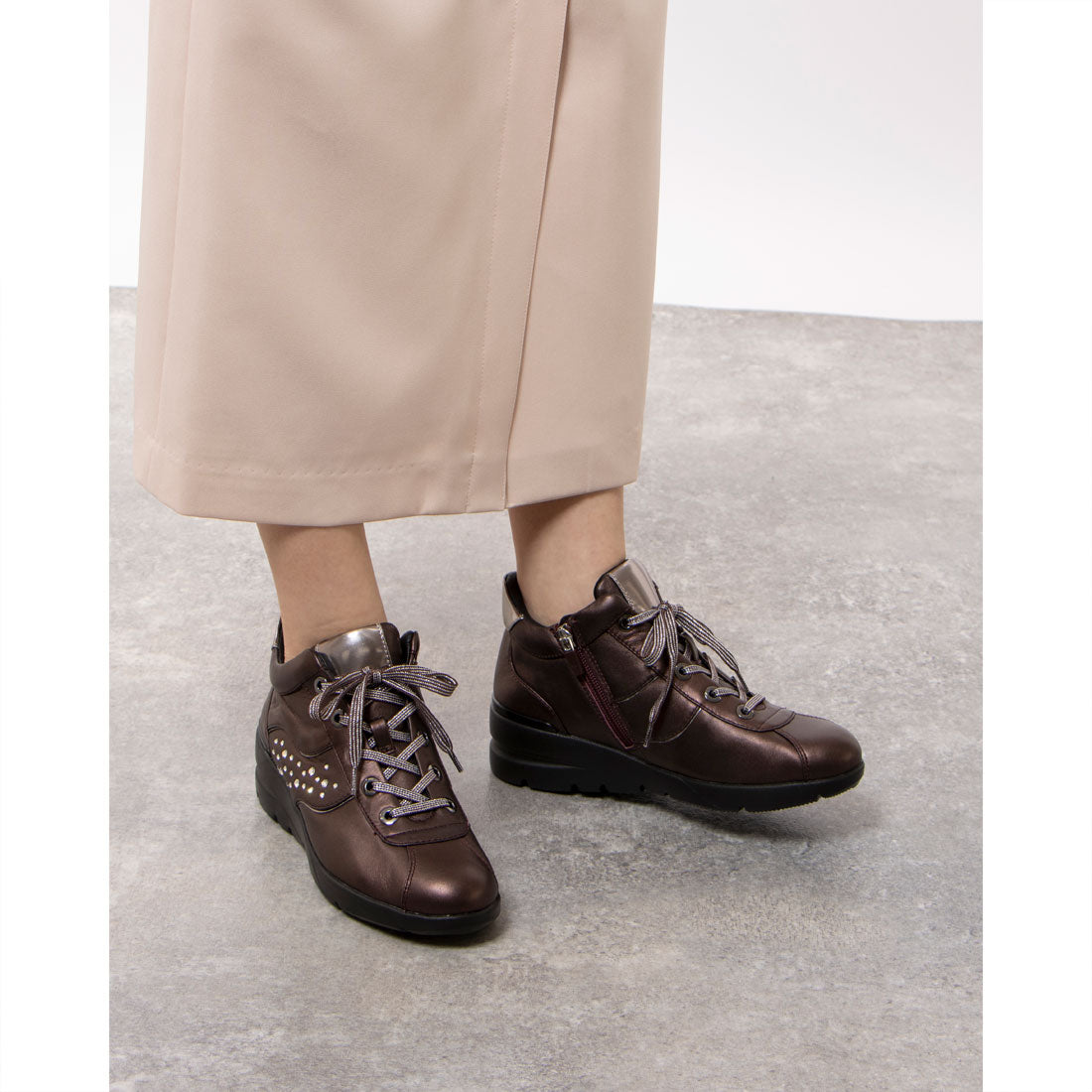フィットジョイ FITJOY 軽量 mid cut キラキラスニーカー