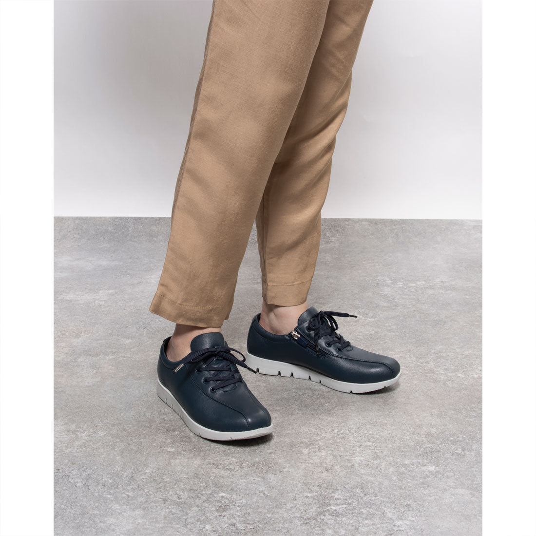 FitJoy Lightweight 4 Eyelet Swallow Moccasin Sneakers