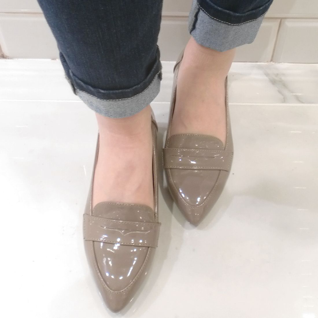 Fin [Memory foam included] coin loafers