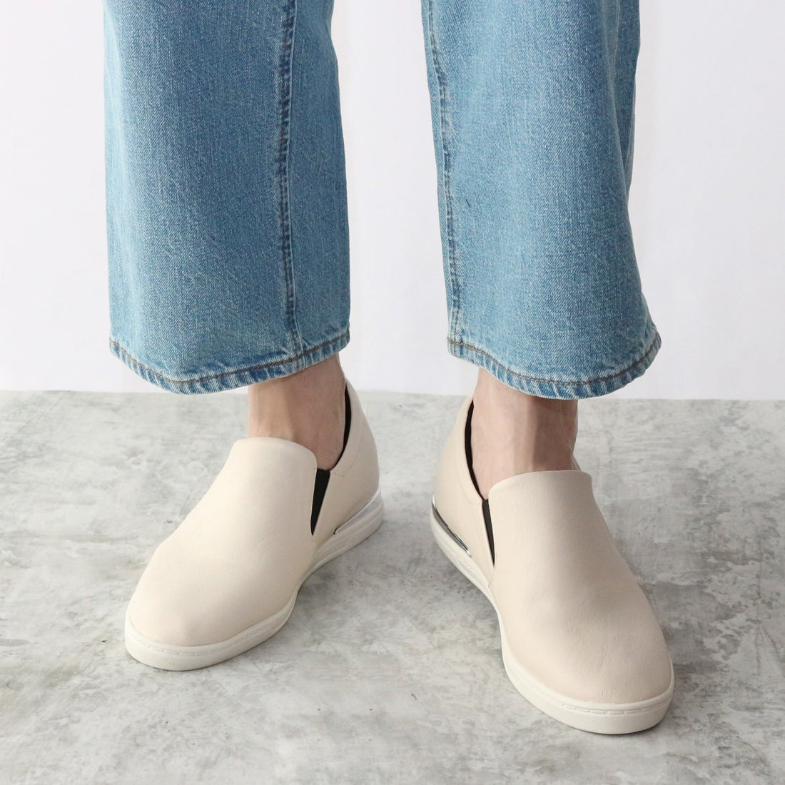 FIN FIN ECO LEATH INN HEAL SLIPON [包括低彈性海綿]