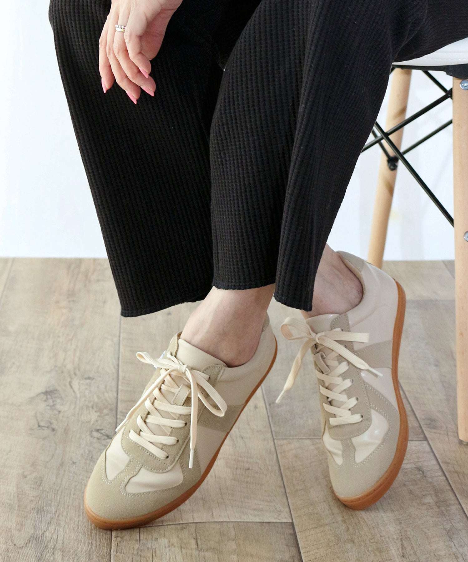 フィン Fin ジャーマントレーナースニーカー【低反発スポンジ入り】,ベージュ