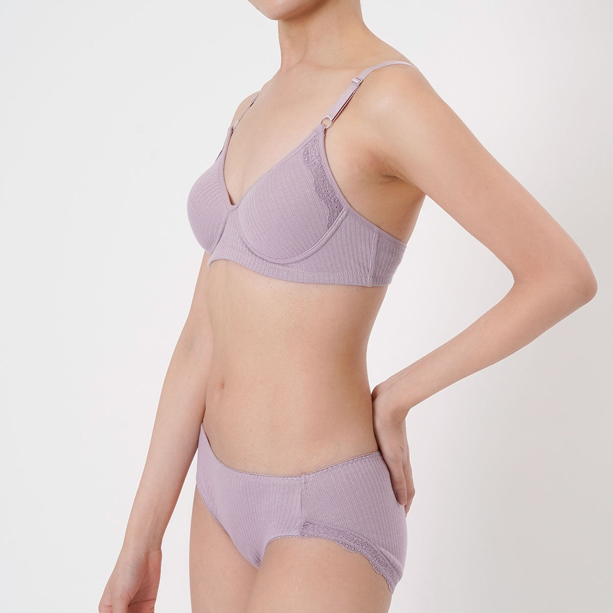 キハダ kihada 福助 【kihada(キハダ)】 モールドブラジャー 無地 一部レース リブ (75-3045)婦人 女性 レディース フクスケ fukuske ふくすけ （スイートホワイト021） スイートホワイト021