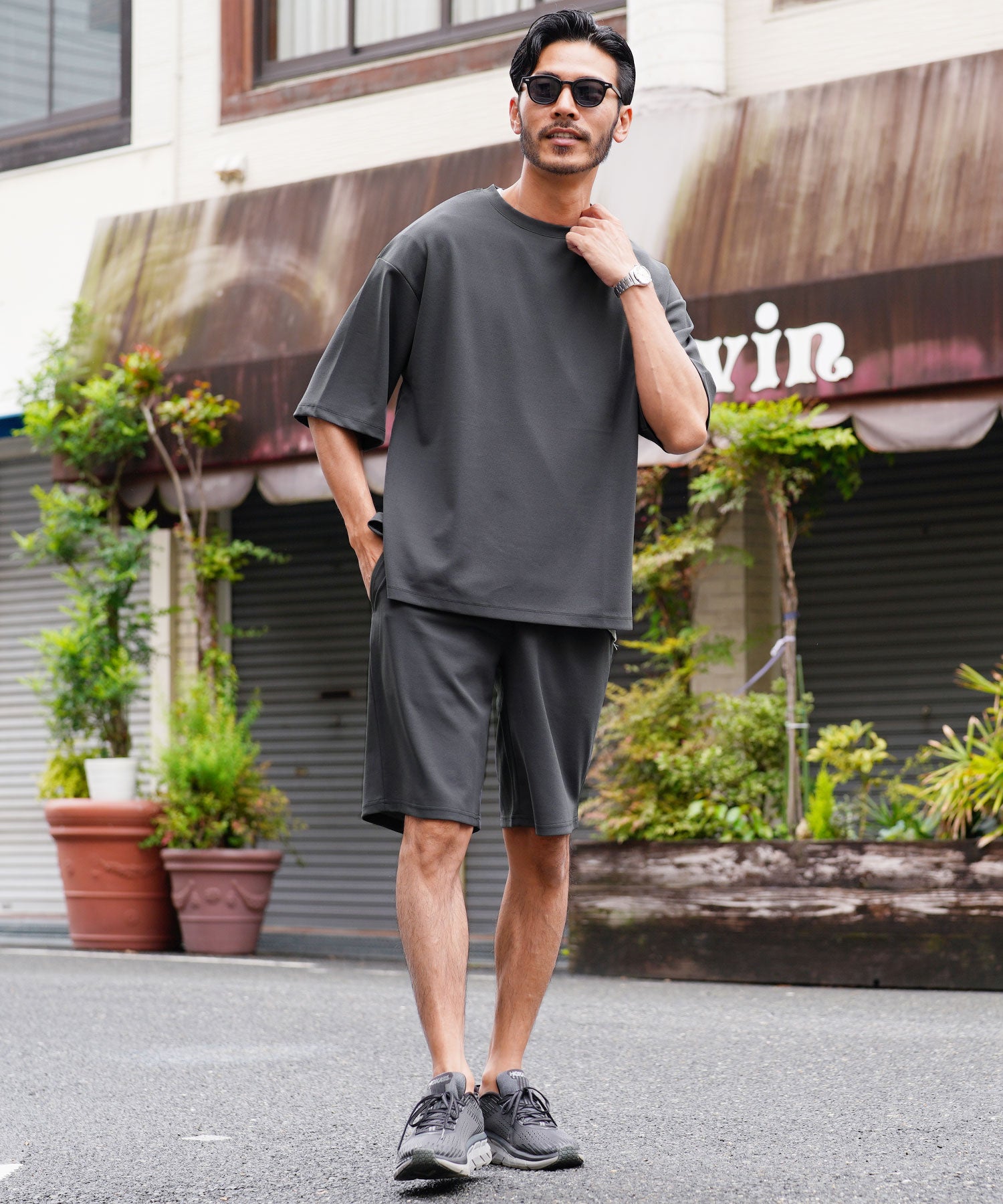 JIGGYS SHOP UV Cut Pearskin Hem Slit BIG T / T-shirt Men's Tee Short Sleeve Cut and Sew Top Big Silhouette Oversized Loose Stretch