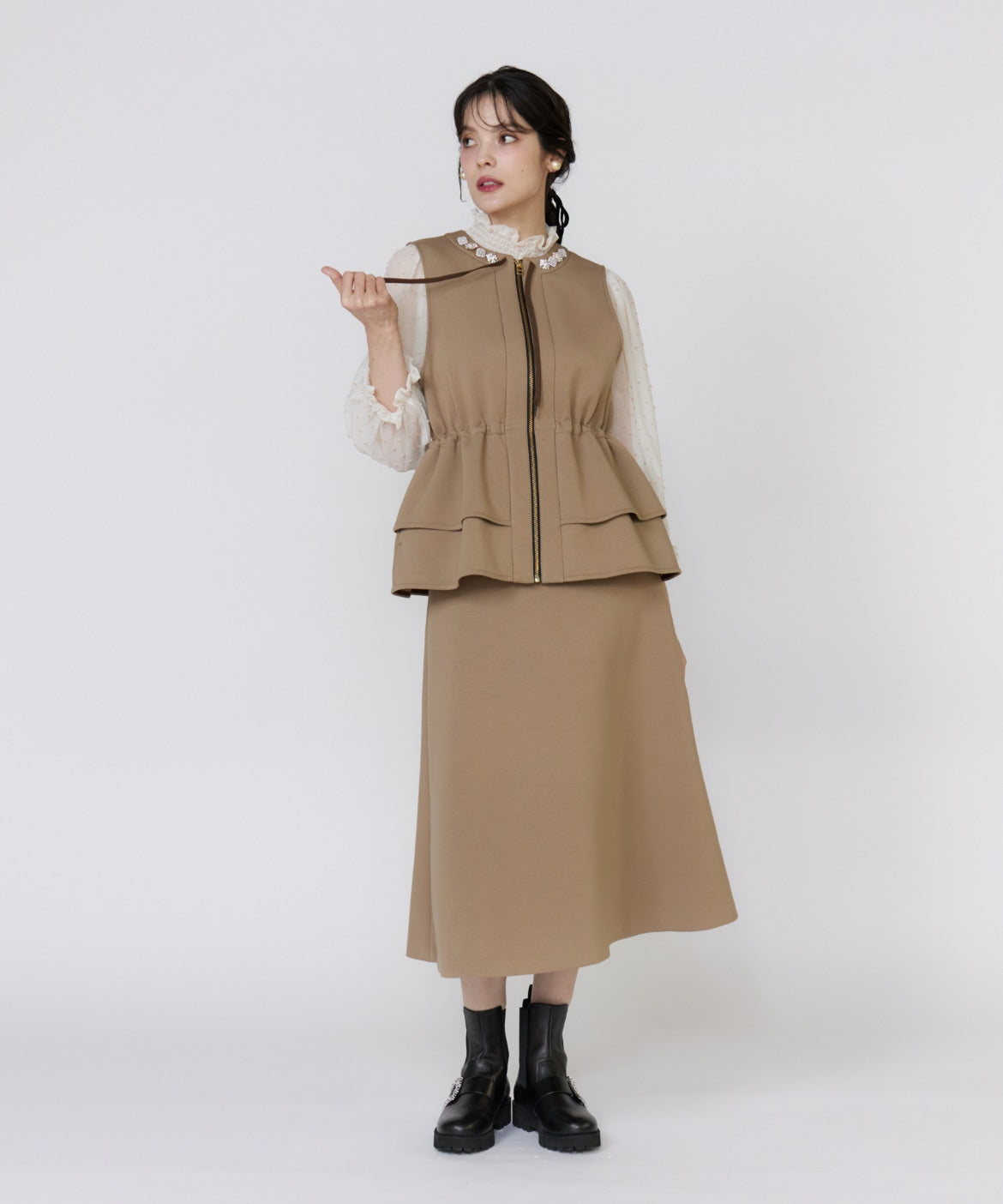 マーリエ ル カセット Maglie le cassetto 《美人百花9月号掲載》《フランドル45周年限定コレクション》ビジューフレアスカート《M Maglie le cassetto》 （モカチャ3） モカチャ3