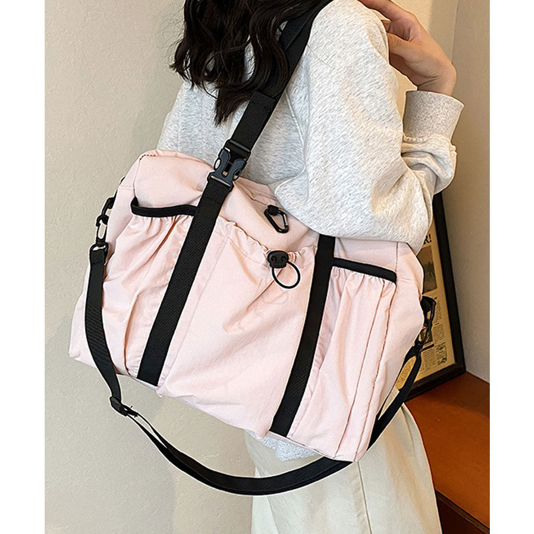 フロージュ florge 【A4収納可・軽い◎】2WAY ギャザーポケットカジュアルボストンバッグ/ショルダーバッグ （ブラック） ブラック