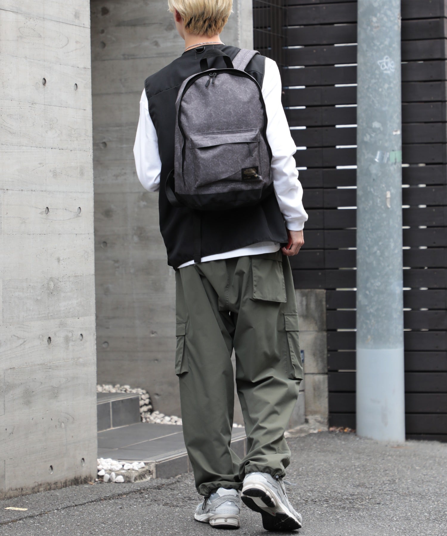 フォーキャスト FORECAST 【FORECAST】バックパック デイパック リュック リュックサック 鞄 バッグ 通勤 通学 シンプル A4収納可 15inch （カモフラージュ） カモフラージュ