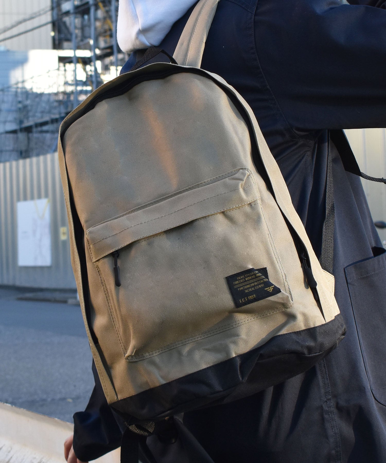 フォーキャスト FORECAST 【FORECAST】バックパック デイパック リュック リュックサック 鞄 バッグ 通勤 通学 シンプル A4収納可 15inch （カモフラージュ） カモフラージュ