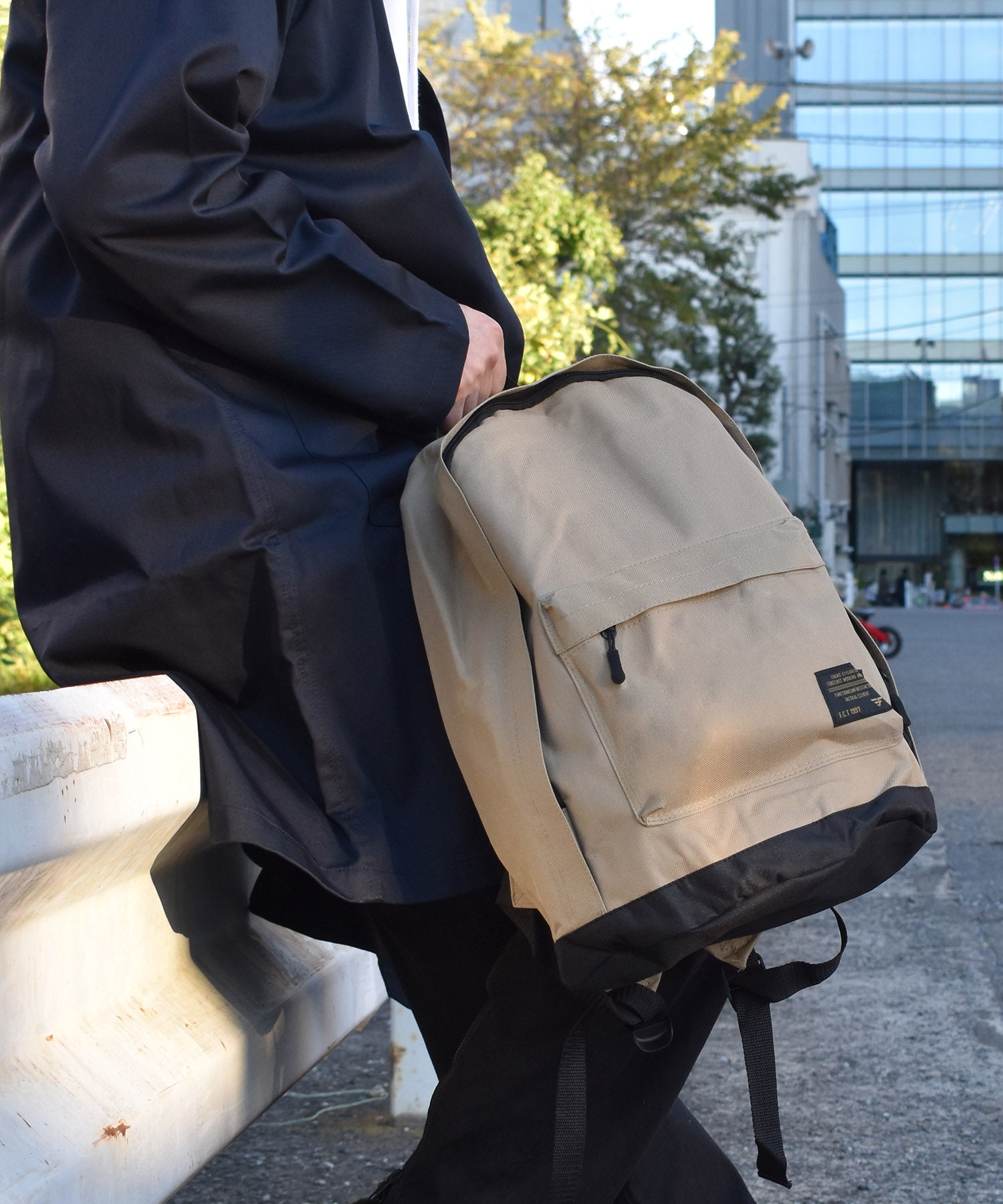 フォーキャスト FORECAST 【FORECAST】バックパック デイパック リュック リュックサック 鞄 バッグ 通勤 通学 シンプル A4収納可 15inch （カモフラージュ） カモフラージュ