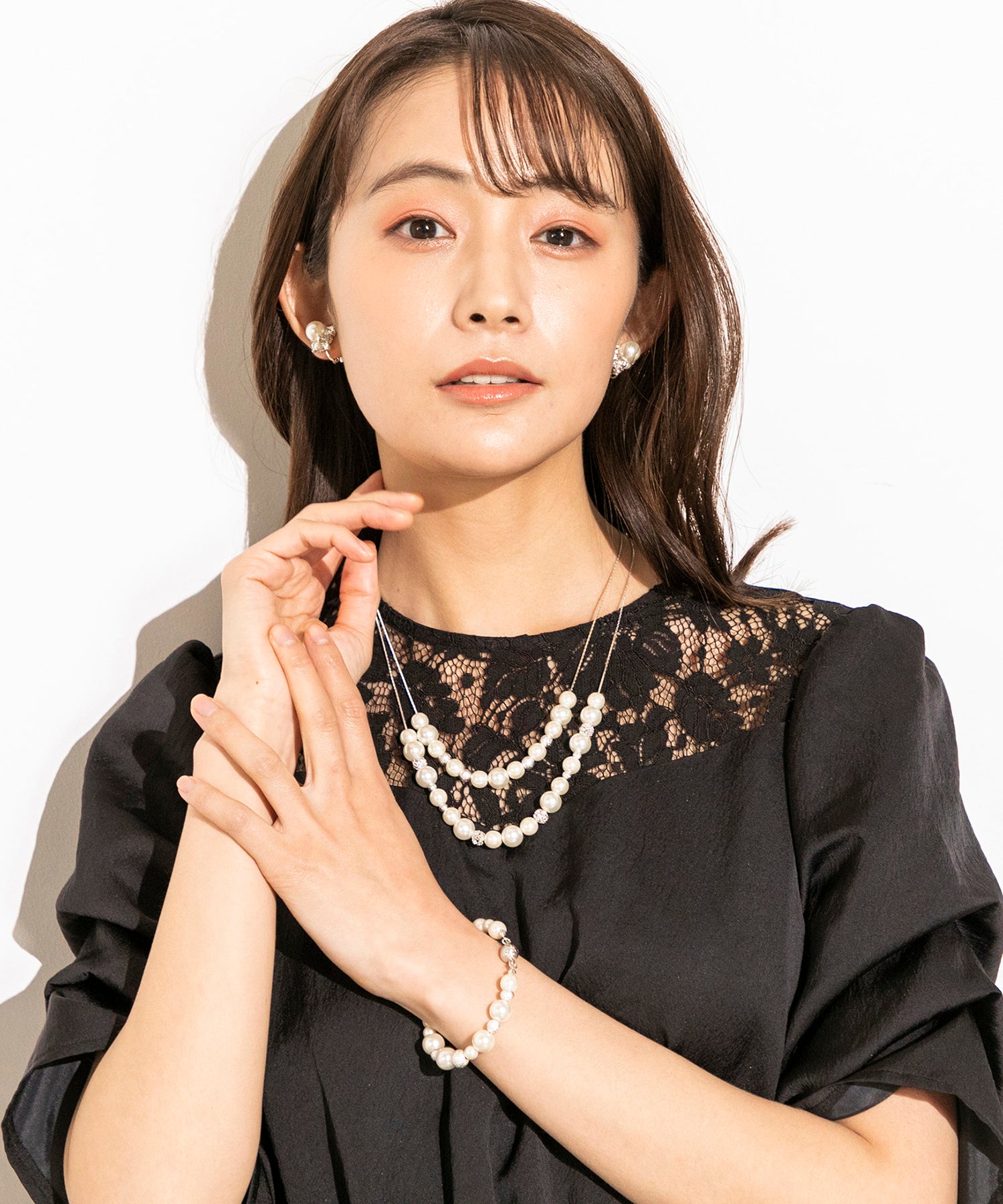 フォルムフォルマ form forma キラキラビジュー×パール ネックレス/結婚式/パーティー/お呼ばれ/クルージング/演奏会