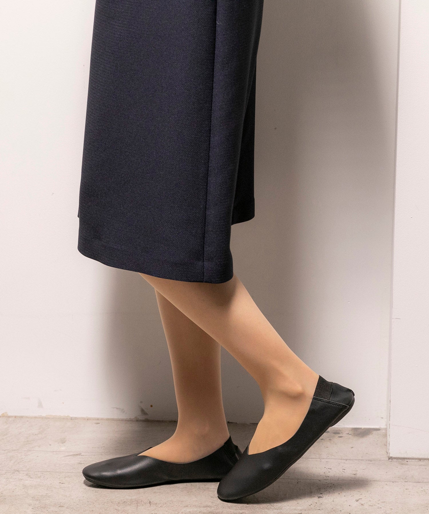 フォルムフォルマ form forma M（23.0～24.5cm）【Vカットデザイン】折りたたみ携帯スリッポン（入学式・卒業式・セレモニー） （黒） 黒