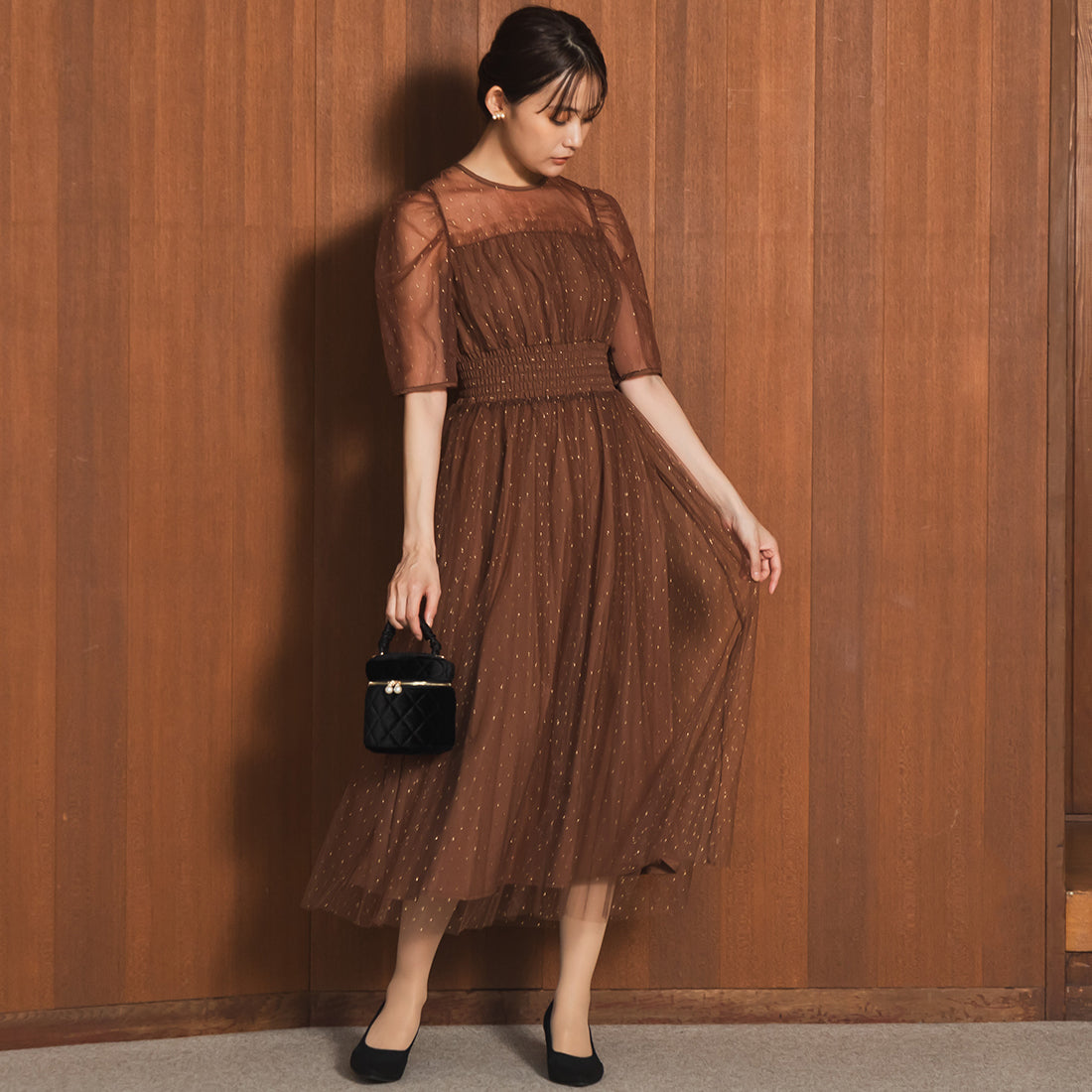 フォルムフォルマ form forma 【chaco】ラメドット シャーリングデザインドレス/結婚式/パーティー/お呼ばれ （ブラウン） ブラウン