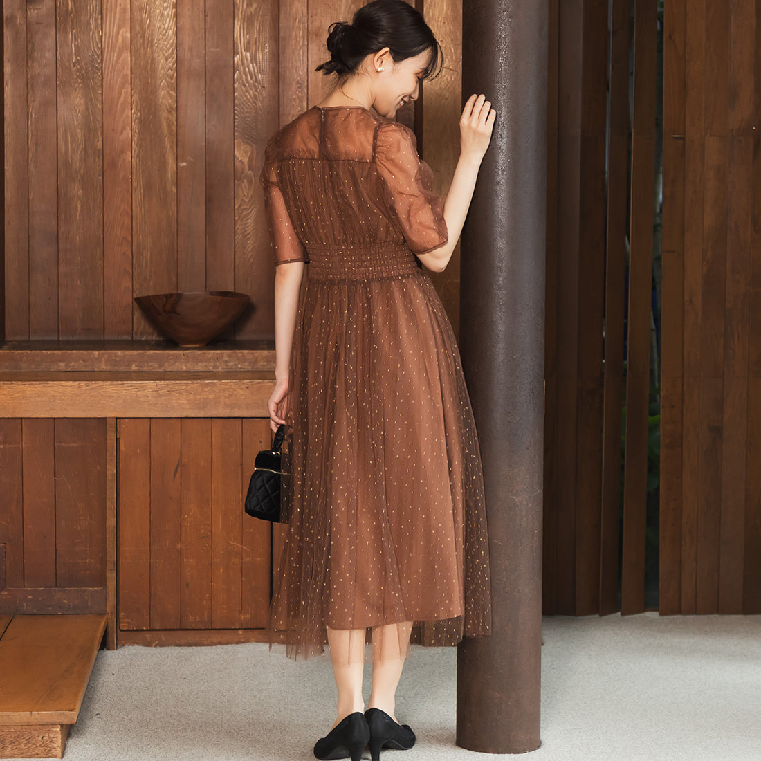 フォルムフォルマ form forma 【chaco】ラメドット シャーリングデザインドレス/結婚式/パーティー/お呼ばれ （ブラウン） ブラウン