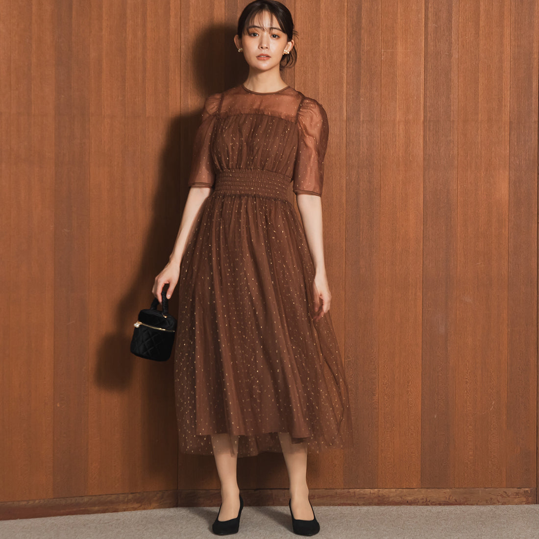 フォルムフォルマ form forma 【chaco】ラメドット シャーリングデザインドレス/結婚式/パーティー/お呼ばれ （ブラウン） ブラウン