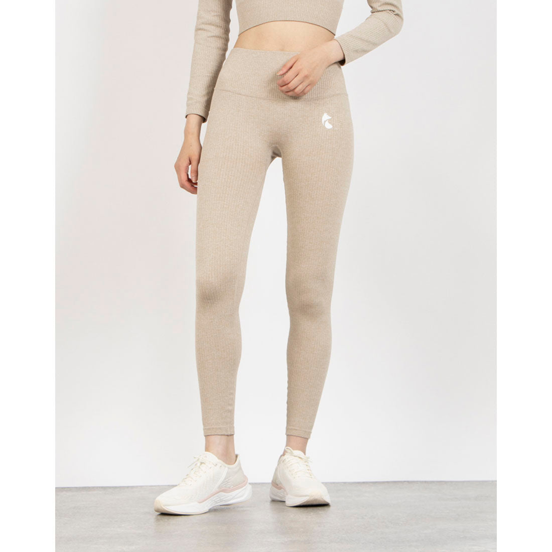 フォクシー FOXXIE フロー リブ シームレス レギンス （BEIGE） BEIGE
