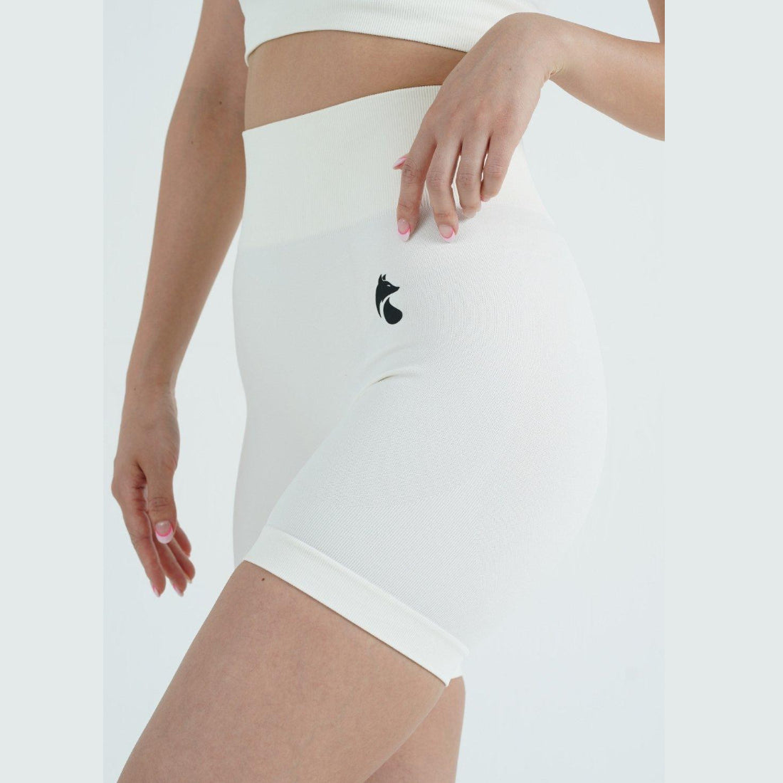 フォクシー FOXXIE モーション シームレス ショーツ （WHITE） WHITE