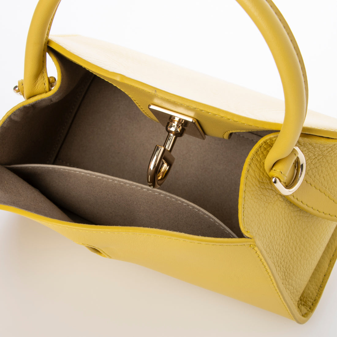 フルラ FURLA バッグ （イエロー） 他