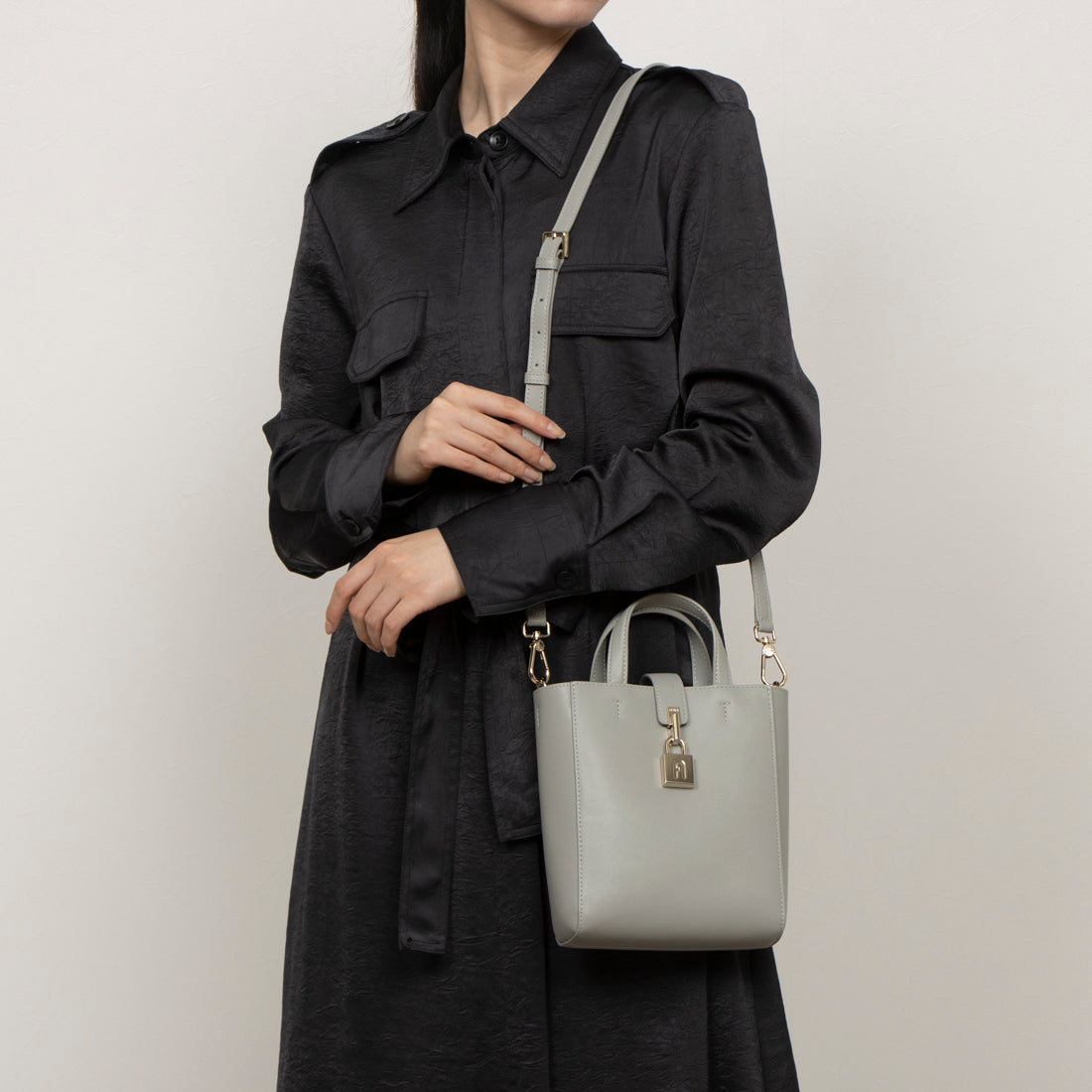 フルラ FURLA バッグ