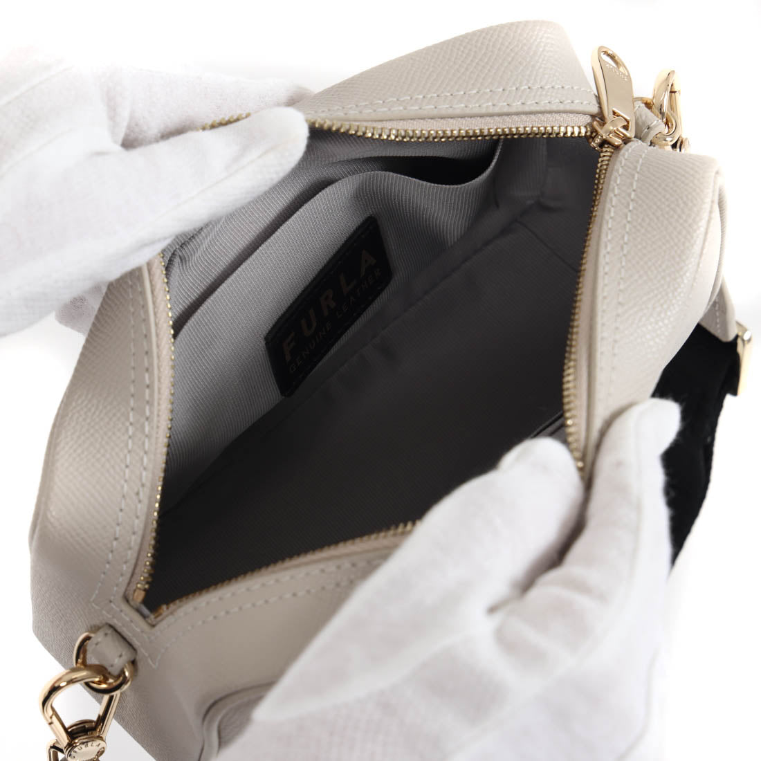 FURLA Women's Bag WE00600 Mini Shoulder Bag Pouch Mini Bag Travel Leat