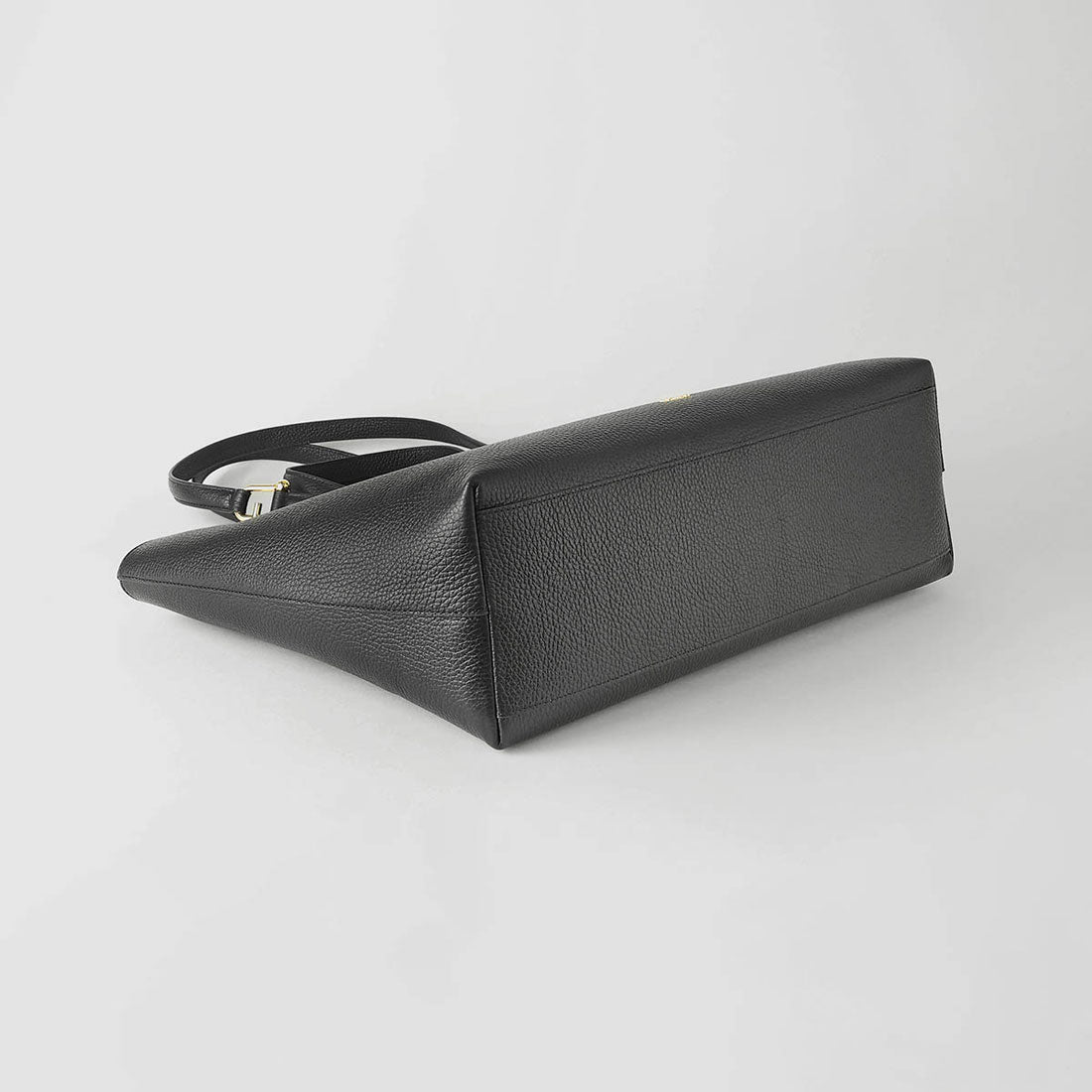 フルラ FURLA トートバッグ スフェラ トートバッグ Lサイズ WB01453 HSF000 O6000 1 007 NERO （ネロ） ネロ