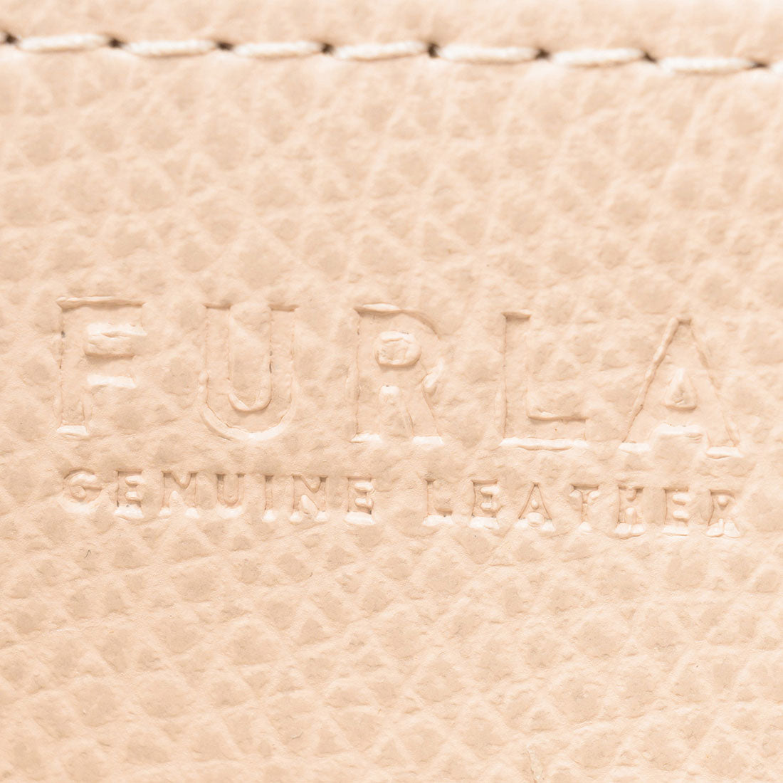 フルラ FURLA キーケース カメリア KEYCASE ZIP AROUND WR00435 ARE000 3593S 1 007 NUVOLA/BALLERINA i int. （ヌヴォラ/バレリーナ） ヌヴォラ/バレリーナ